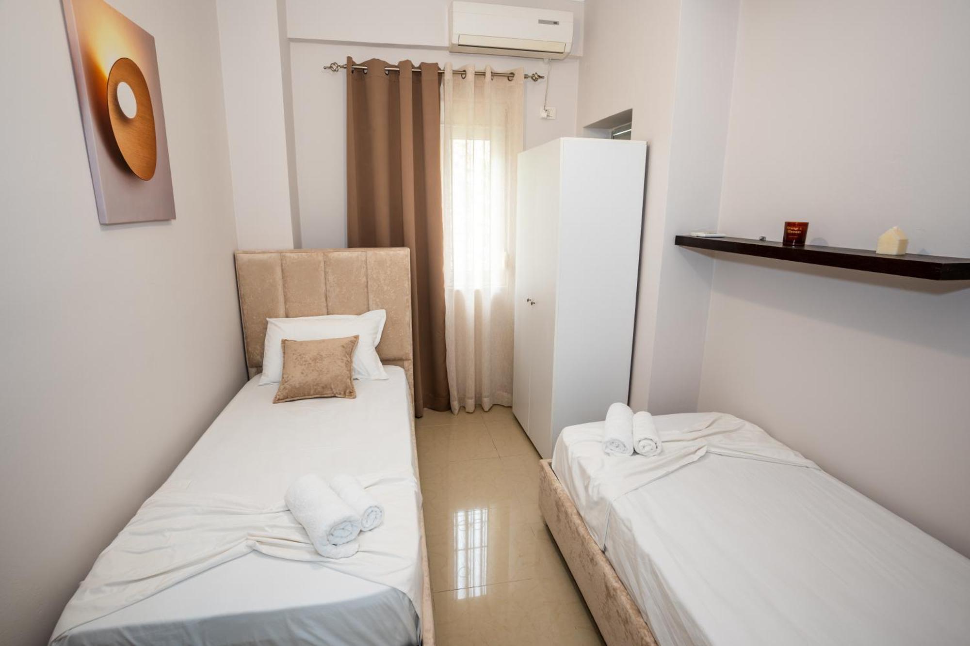 A&V Apartments Sarandë エクステリア 写真