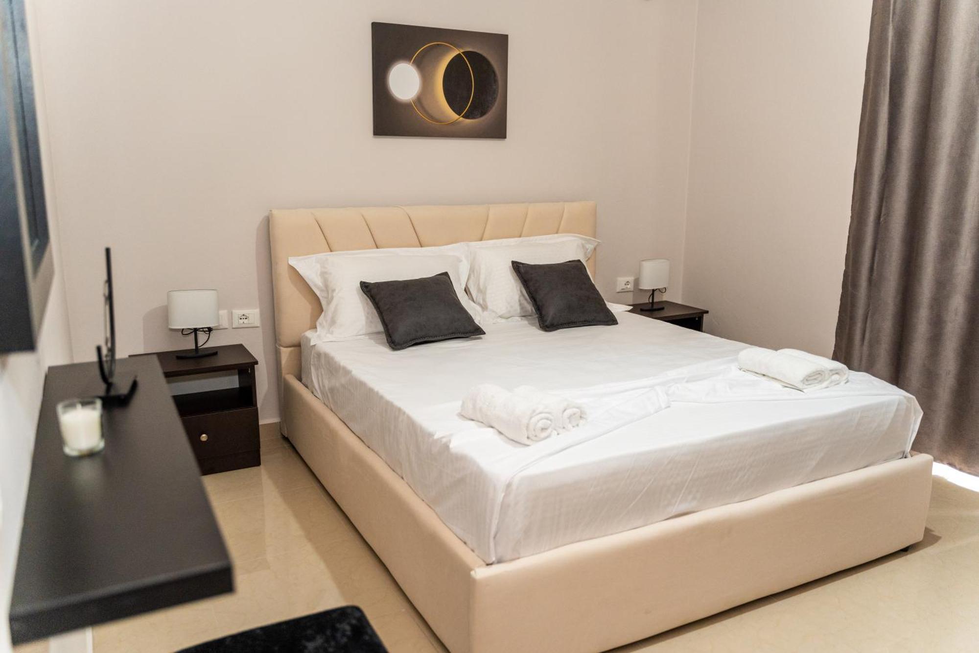 A&V Apartments Sarandë エクステリア 写真