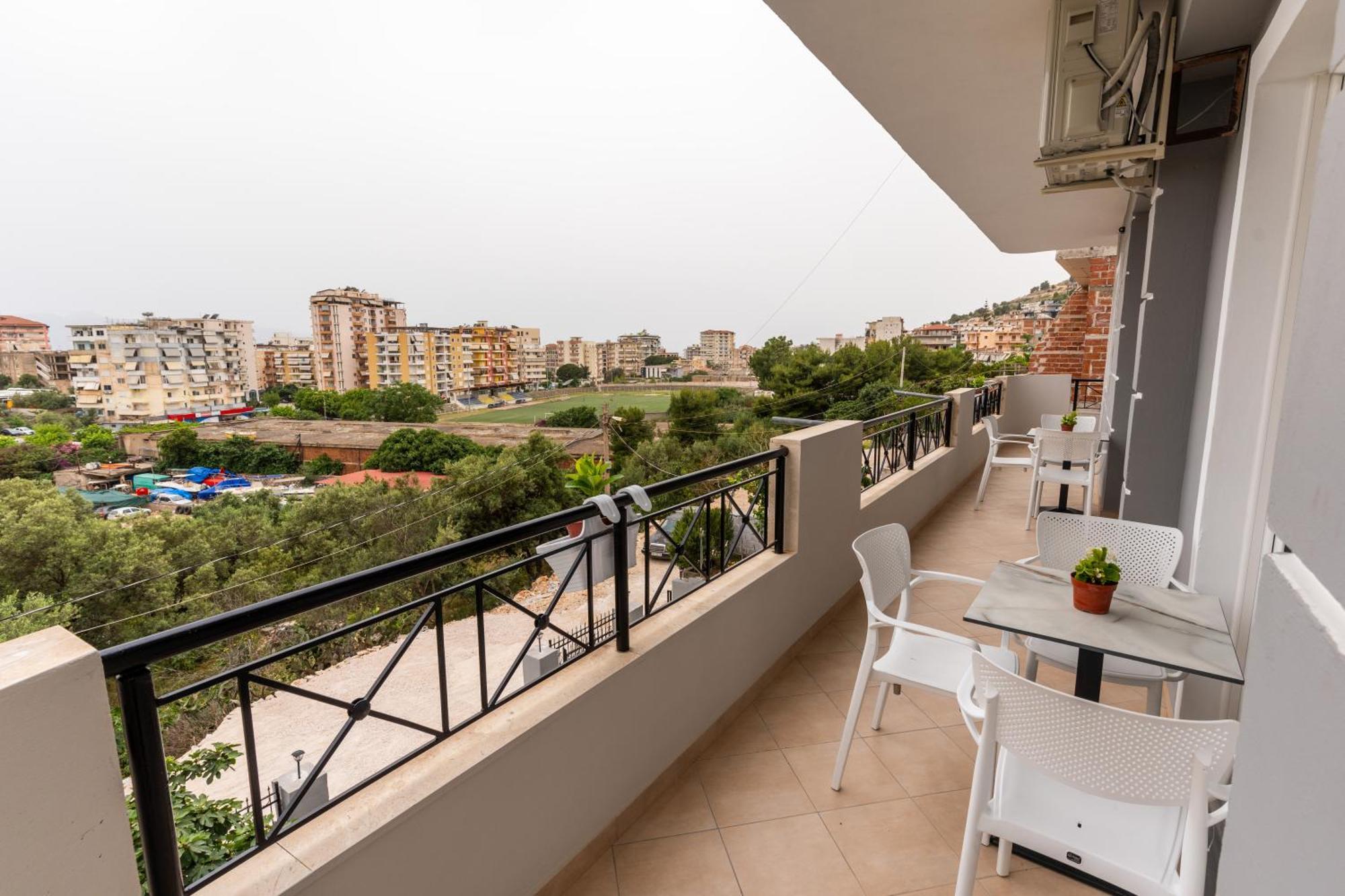 A&V Apartments Sarandë エクステリア 写真