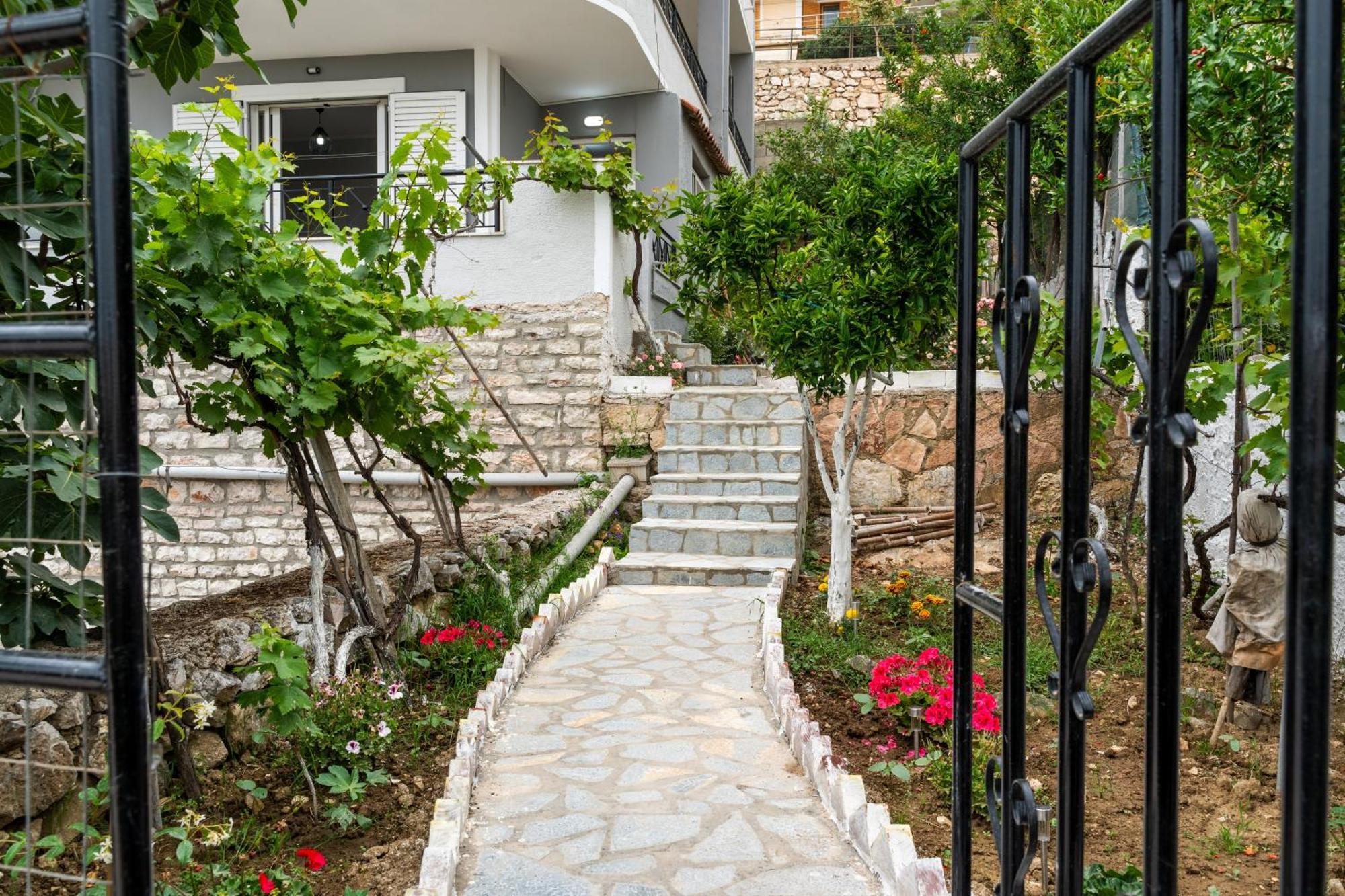 A&V Apartments Sarandë エクステリア 写真